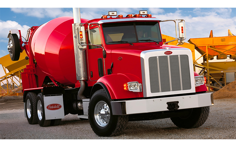 Peterbilt 365 - image 2 of 6