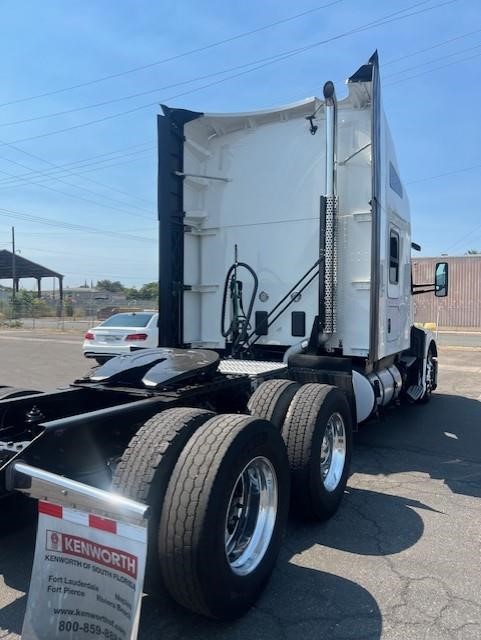 2022 KENWORTH T680 - image 3 of 6