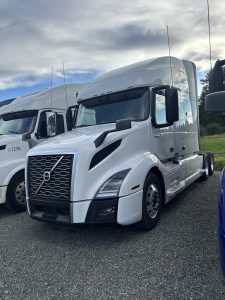 2021 VOLVO VNL64T760 9038963658